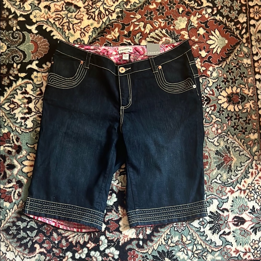 NWT Lane Bryant Venezia Black Jean Shorts Classic Denim Style